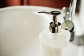 O perfektní hygienu rukou se postarají mycí prostředky Lavon