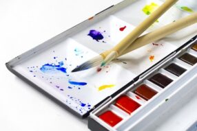 Akvarelové versus akrylové barvy, aneb jaké si pořídit?